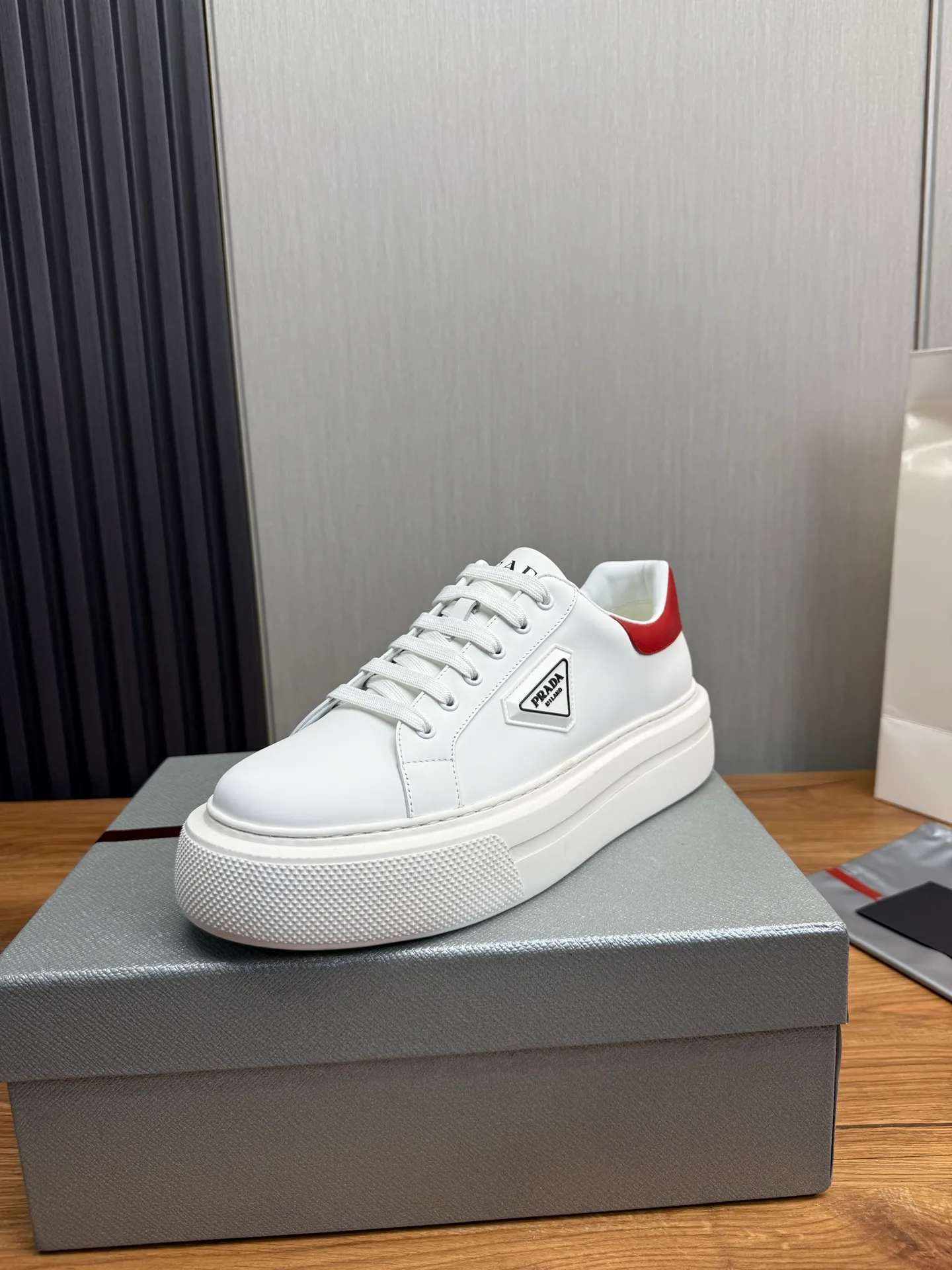 Men's shoes 💰560💰 [PRADA] Men's shoes are popular in the counter, official website is synchronized, 1 high-quality shipment ✔️Original cowhide upper + cowhide lining, 1🆚1 replica, original sole, 38-45 (45 customized, non-refundable)
